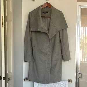 Kenneth Cole New York Gray Pea Coat with Large Collar and Fitted Silhouette
